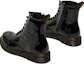 Lookbook 大童 Dr.Martens/馬汀博士 1460 拉鍊亮皮繫帶靴 黑色