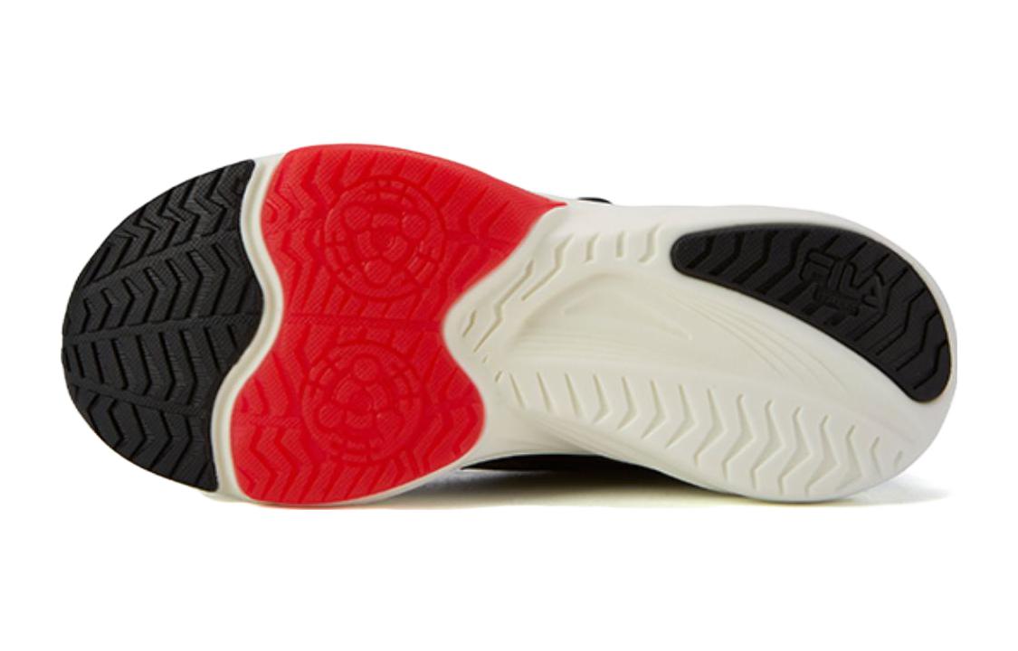 Shop 兒童 FILA斐樂 舒適百搭 耐磨 兒童訓練鞋 銀黑色