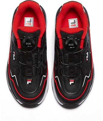 (JR) Zapatillas Retro FILA Classic Lifestyle 'Negro Rojo' K15B041155FBW Lookbook (JR) Zapatillas Retro FILA Classic Lifestyle 'Negro Rojo' K15B041155FBW