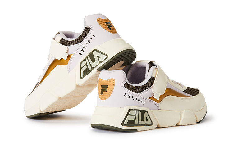 Lookbook (JR) FILA Classic Low 'Beige' Sneakers Cokelat Muda K55B051102FBG