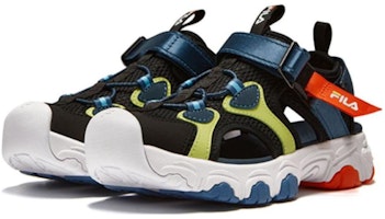 兒童 FILA斐樂 磁力扣 耐磨透氣兒童涼鞋 黑藍灰 Lookbook 兒童 FILA斐樂 磁力扣 耐磨透氣兒童涼鞋 黑藍灰