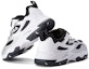 Shop (JR) Kasut Lari Retro FILA 'Putih Hitam' K55B041101FNW