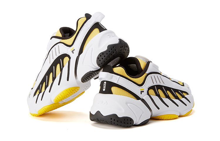 Lookbook (JR) Sneakers FILA Vintage LowTop 'Putih Kuning Hitam' K15B041112FYW