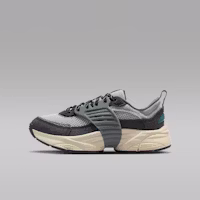 (Youth) Jordan Trunner O/S Photon Dust/Anthracite/Cool Gray/Ash Green II6531-009 (Youth) Jordan Trunner O/S Photon Dust/Anthracite/Cool Gray/Ash Green II6531-009