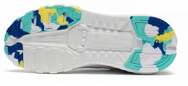 (JR) Li-Ning Flash 'Putih Hitam' YKCS104-13 Purchase (JR) Li-Ning Flash 'Putih Hitam' YKCS104-13