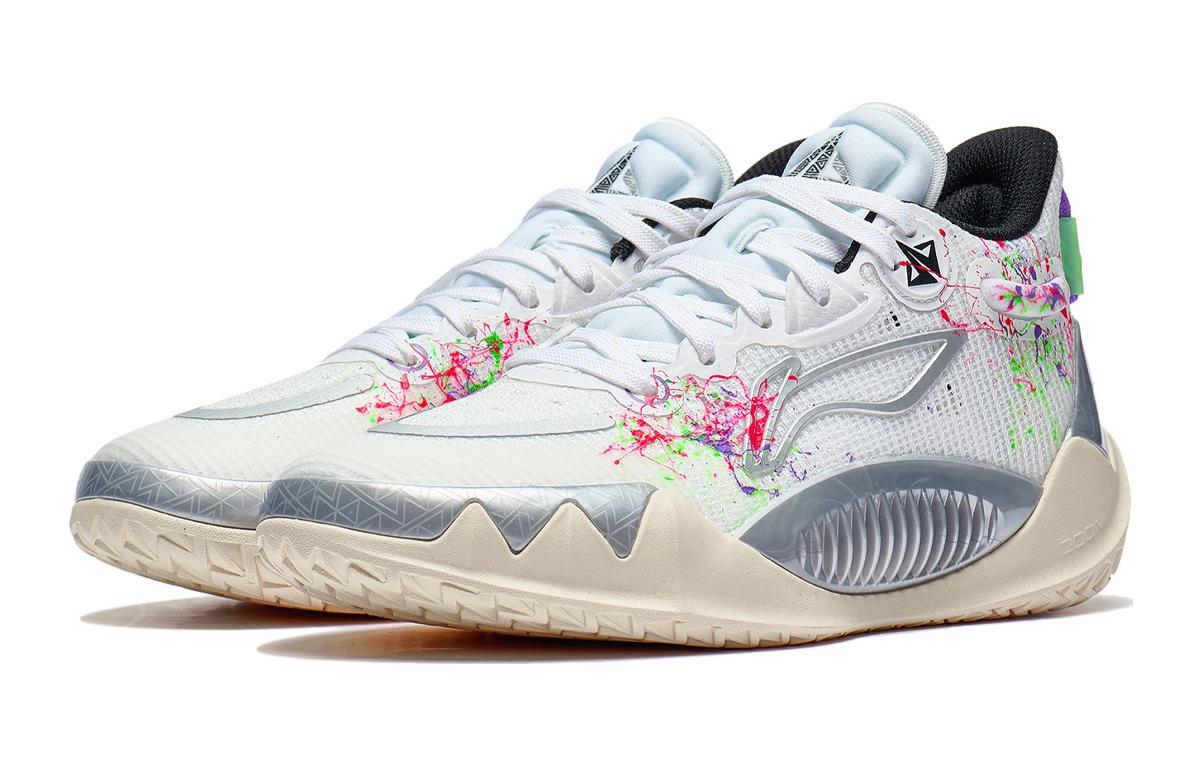 Lookbook (Youth) Li-Ning Jimmy Butler 1 'White Beige' YKBT020-1