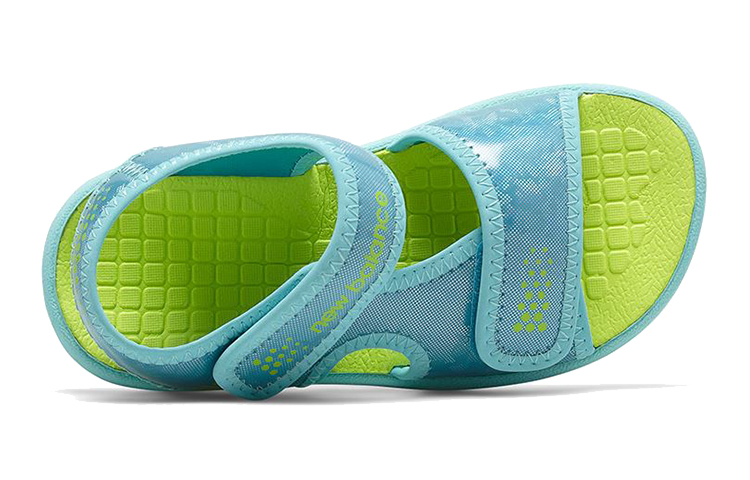 Lookbook (JR) New Balance 2031 ''Sandale Bleu à Velcro et Bout Ouvert''. K2031BLL