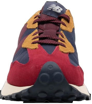 New Balance 327 紅酒紅海軍藍 (童鞋) Lookbook New Balance 327 紅酒紅海軍藍 (童鞋)