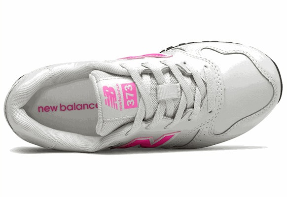大童 New Balance 373系列 透氣減震耐磨 低筒跑步鞋 銀色 Lookbook 大童 New Balance 373系列 透氣減震耐磨 低筒跑步鞋 銀色