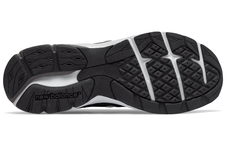 Shop New Balance 大童 888v2 輕便低幫跑步鞋 黑