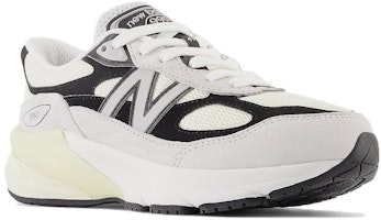 (JR) 뉴발란스 990v6 테디샌티스 그레이블랙 GC990TG6 Lookbook (JR) 뉴발란스 990v6 테디샌티스 그레이블랙 GC990TG6