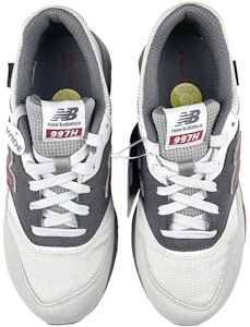 大童 New Balance NB 997 減震耐磨透氣 低筒 兒童跑步鞋 灰色 Lookbook 大童 New Balance NB 997 減震耐磨透氣 低筒 兒童跑步鞋 灰色