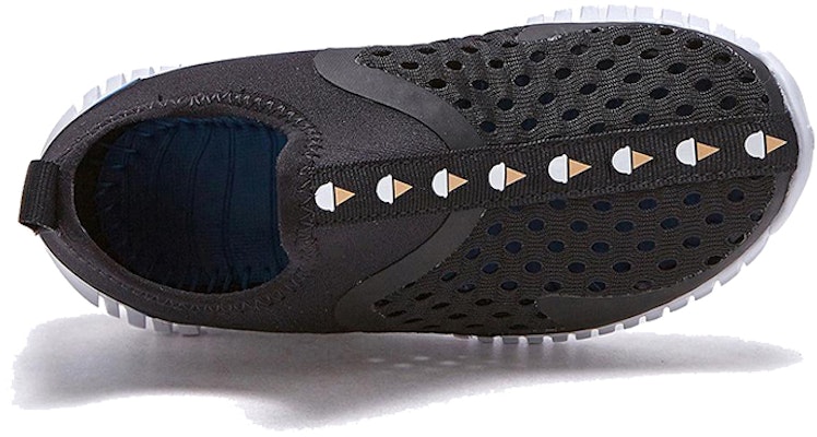 (JR) New Balance Aqua Drift K 'Hitam Biru' YTAQDBW Lookbook (JR) New Balance Aqua Drift K 'Hitam Biru' YTAQDBW