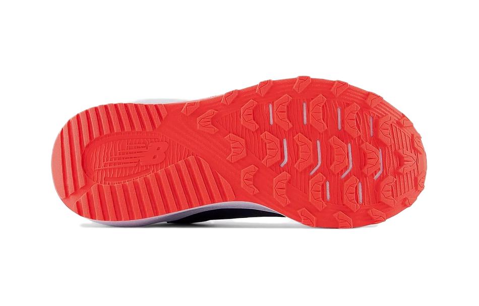 Shop （青少年）New Balance DynaSoft Nitrel v5 彈性鞋帶「蝕刻電紅」跑鞋 PANTRLL5