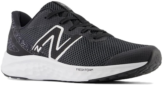 (JR) New Balance Fresh Foam Arishi v4 Anak 'Hitam Silver Metalik' GPARIBW4 Lookbook (JR) New Balance Fresh Foam Arishi v4 Anak 'Hitam Silver Metalik' GPARIBW4