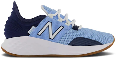 (Youth) New Balance Fresh Foam Roav Wide 'Team Carolina' PEROVGC1-W (Youth) New Balance Fresh Foam Roav Wide 'Team Carolina' PEROVGC1-W