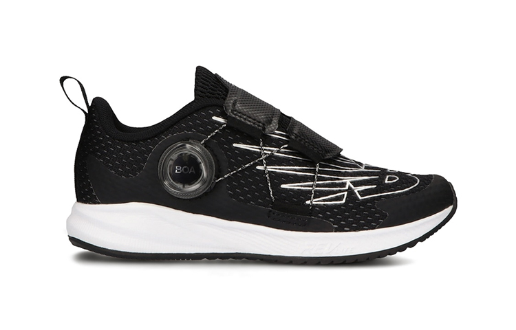 Order (JR) ニューバランス FuelCore Reveal ブラック PTRVLBW3