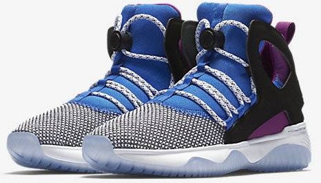 youth-nike-air-flight-huarache-ultra-white-bold-berry-904225-100