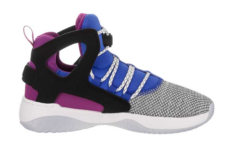 Order (JR) Nike Air Flight Huarache Ultra ''Blanc Bold Berry'' 904225-100