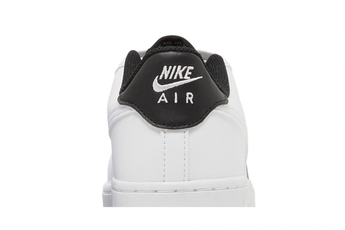 (Youth) Nike Air Force 1 '07 ESS GS 'White Black' DV1331-100