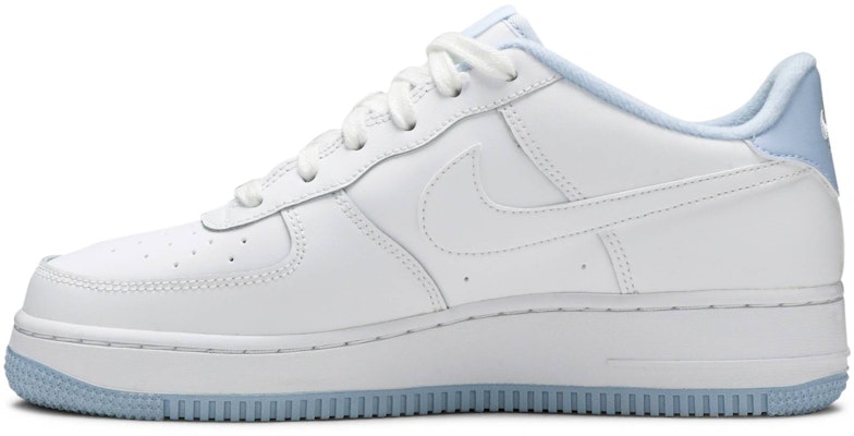 (JR) Nike Air Force 1 'Putih Biru Hidrogen' CD6915-103 Lookbook (JR) Nike Air Force 1 'Putih Biru Hidrogen' CD6915-103