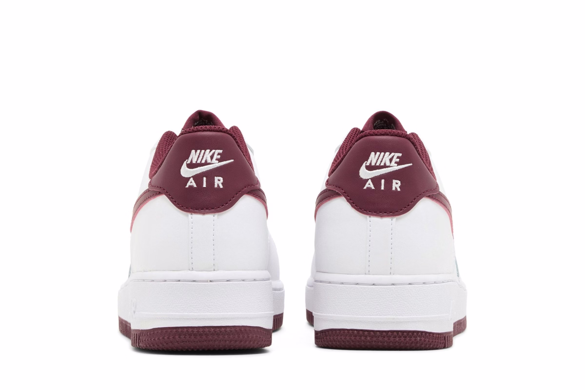 (Youth) Nike Air Force 1 'White Team Red' FV5948-105