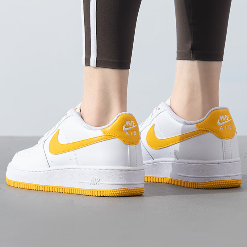 Purchase (JR) Nike Air Force 1 'Putih University Gold' FV5948-109