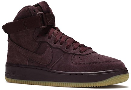 (JR) Nike Air Force 1 High LV8 'Burgundy Crush' Merah Marun 807617-600 Lookbook (JR) Nike Air Force 1 High LV8 'Burgundy Crush' Merah Marun 807617-600