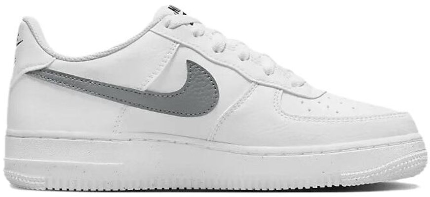 (JR) Nike Air Force 1 Impact Next Nature 'Spray Paint Swoosh' Sepatu Sneakers FD0694-100 Order (JR) Nike Air Force 1 Impact Next Nature 'Spray Paint Swoosh' Sepatu Sneakers FD0694-100