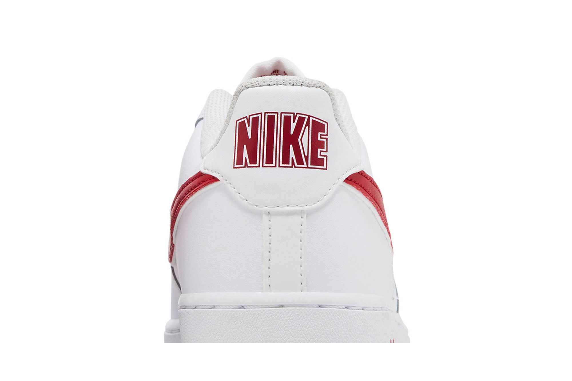 Sizing (JR) ナイキ エアフォース1 '07 ロー ジムレッド AV6252-101