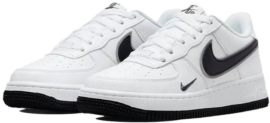 Nike Air Force 1 低筒 休閒 帆布鞋 GS 白黑色 Lookbook Nike Air Force 1 低筒 休閒 帆布鞋 GS 白黑色
