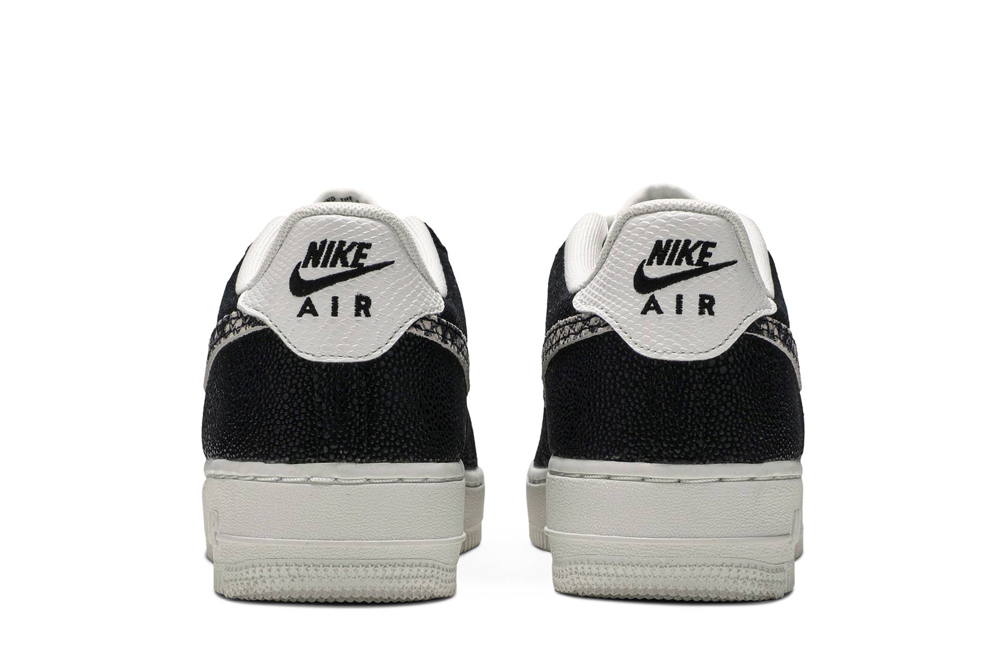 Details for Nike Air Force 1 低筒板鞋 女款 黑白