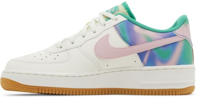 (JR) Nike Air Force 1 LV8 3 'Kuasa Bermain' FJ7540-100 Lookbook (JR) Nike Air Force 1 LV8 3 'Kuasa Bermain' FJ7540-100