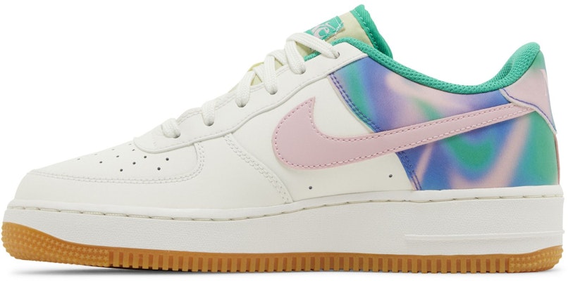 (JR) Nike Air Force 1 LV8 3 'Power of Play' Sepatu Olahraga FJ7540-100 Lookbook (JR) Nike Air Force 1 LV8 3 'Power of Play' Sepatu Olahraga FJ7540-100