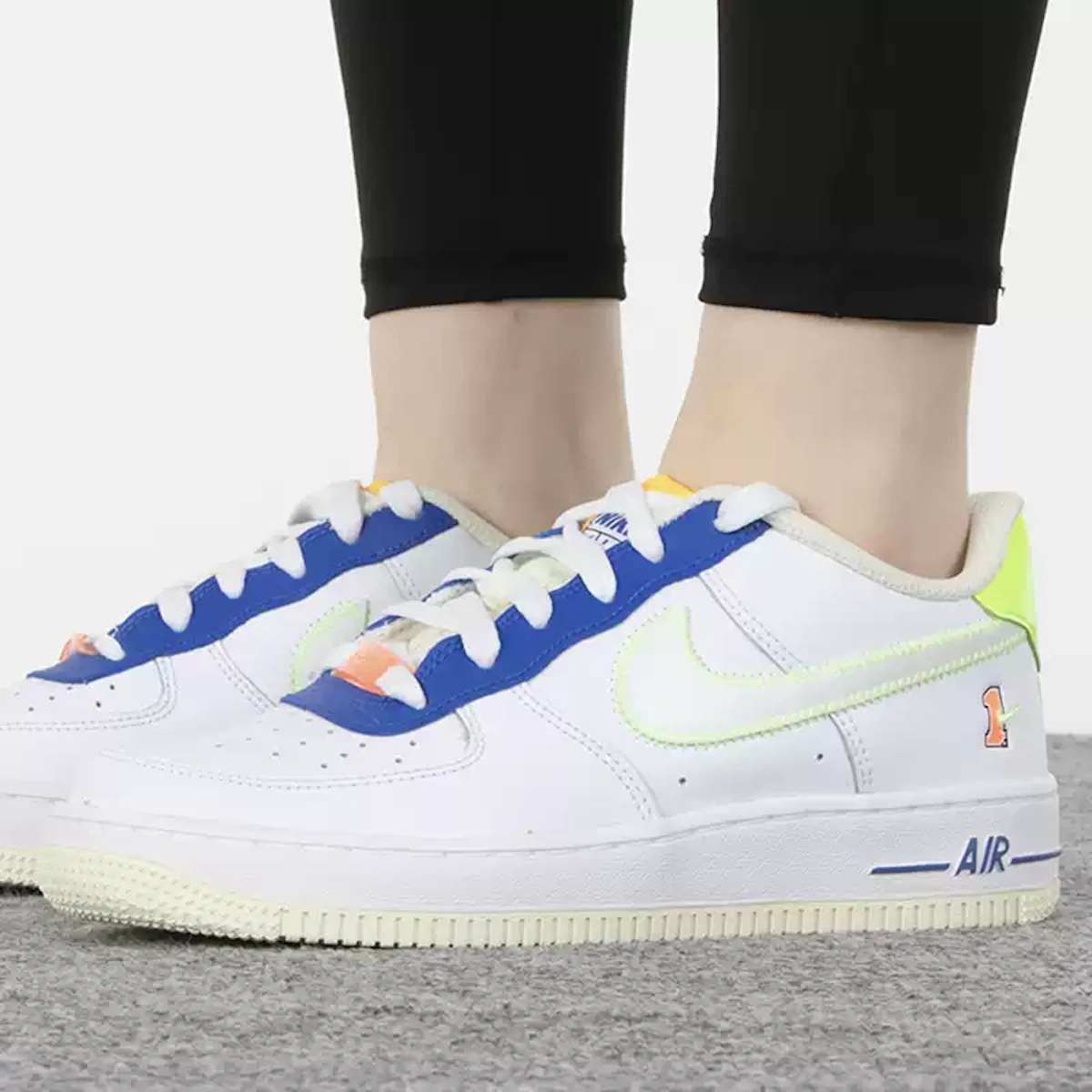 (Youth) Nike Air Force 1 LV8 'Player One - Ghost Green' FB1393-111