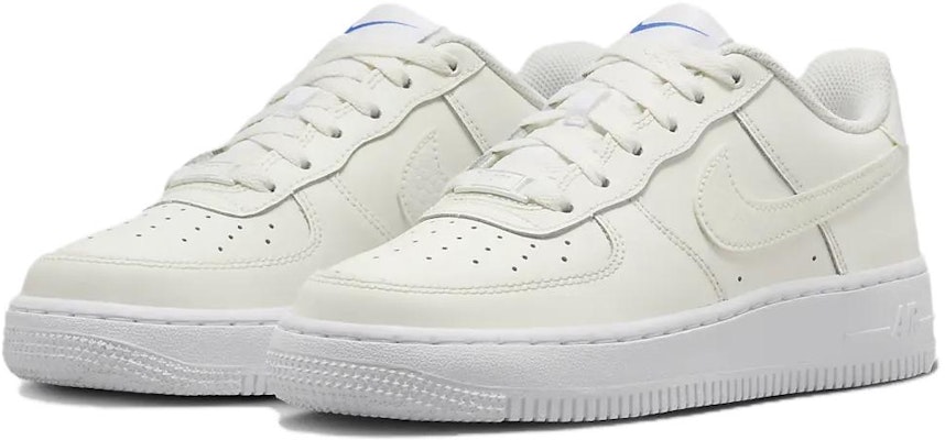 (JR) Nike Air Force 1 LV8 'Sail Croc' Sepatu Sneakers FV7725-100 Lookbook (JR) Nike Air Force 1 LV8 'Sail Croc' Sepatu Sneakers FV7725-100