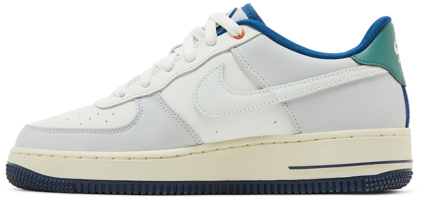 (JR) Nike Air Force 1 LV8 'Kelab Sukan Ceria' HM3721-111 Lookbook (JR) Nike Air Force 1 LV8 'Kelab Sukan Ceria' HM3721-111