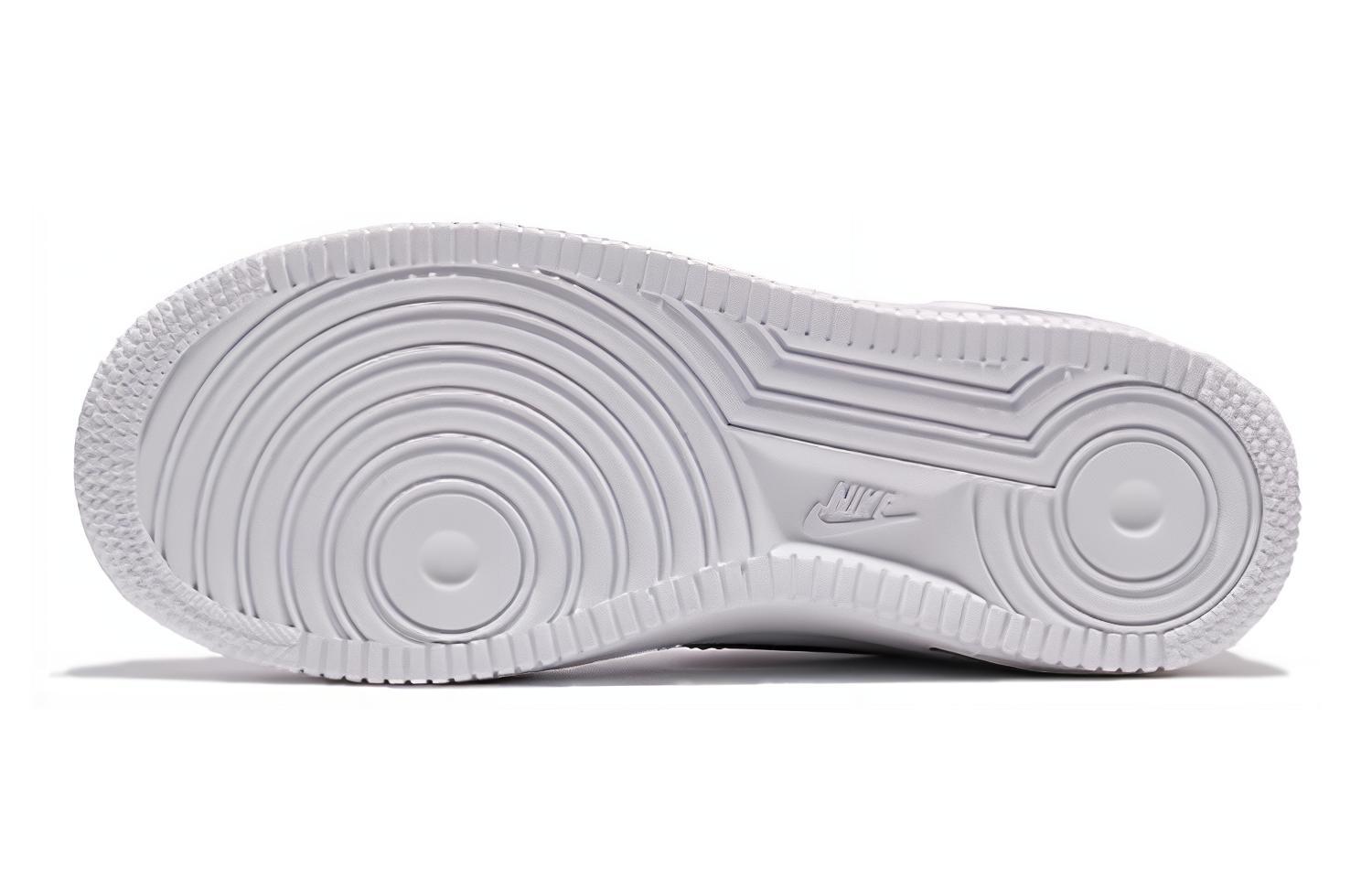 Details for (JR) ナイキ エアフォース1 LV8 白黒 820438-108