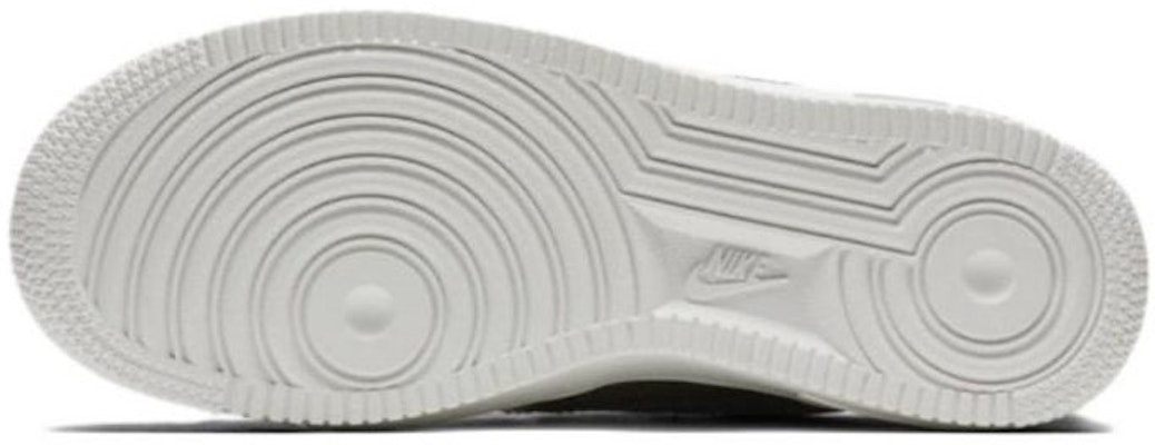 Nike Air Force 1 (GS) “Pinnacle“ 低筒休閒板鞋 黑色 Shop Nike Air Force 1 (GS) “Pinnacle“ 低筒休閒板鞋 黑色