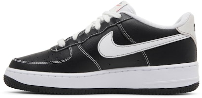 (JR) 나이키 에어 포스 1 S50 '블랙 화이트' DB1560-001 Lookbook (JR) 나이키 에어 포스 1 S50 '블랙 화이트' DB1560-001