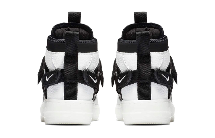 Shop (JR) 耐克 Air Force 1 Utility Mid 'Ocra' 中帮运动鞋 AQ3693-100