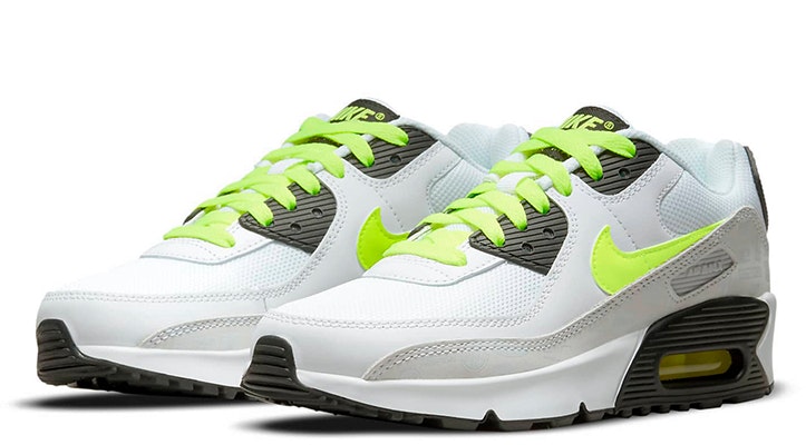 (JR) 나이키 에어맥스 90 레더 '화이트 볼트' CD6864-112 Lookbook (JR) 나이키 에어맥스 90 레더 '화이트 볼트' CD6864-112