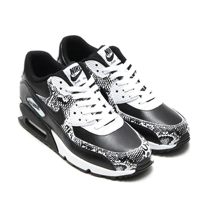 Lookbook (JR) 耐克Air Max 90高级网面“黑白” 724876-001