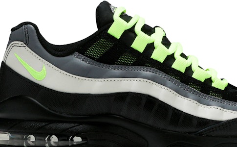 (JR) Nike Air Max 95 'Hitam Volt' 905348-022 Order (JR) Nike Air Max 95 'Hitam Volt' 905348-022