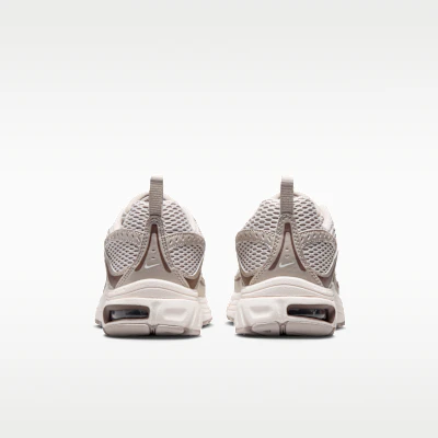 Nike Air Max Moto 2K Crème II/Uitverkoop/Faux Bruin IQ9430-200 Sizing Nike Air Max Moto 2K Crème II/Uitverkoop/Faux Bruin IQ9430-200