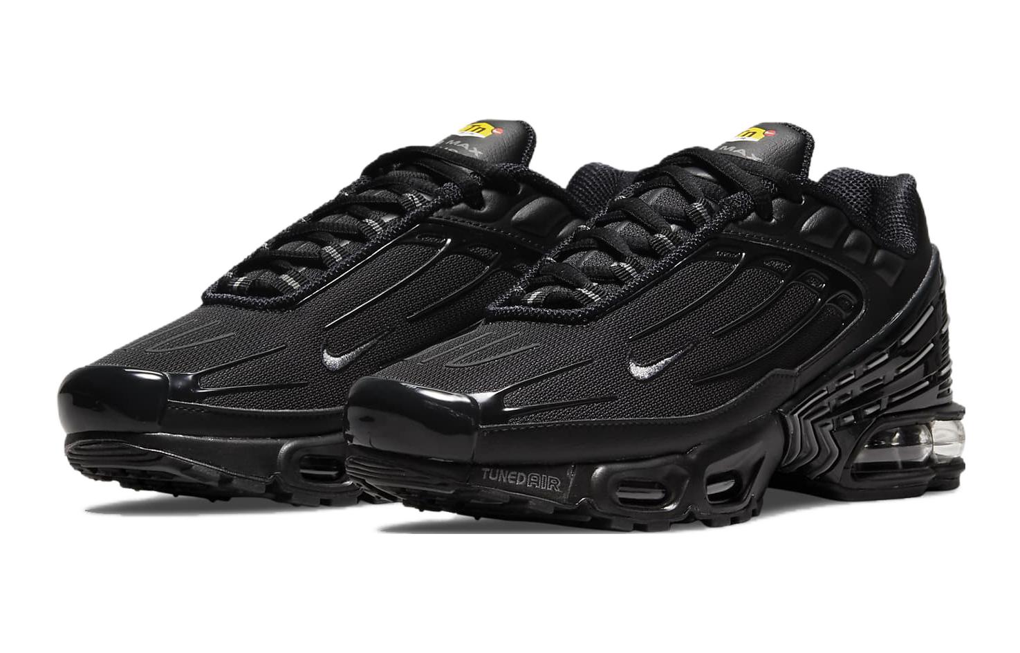 Lookbook 大童 Nike Air Max Plus 3 減震防踢 兒童休閒鞋 黑色