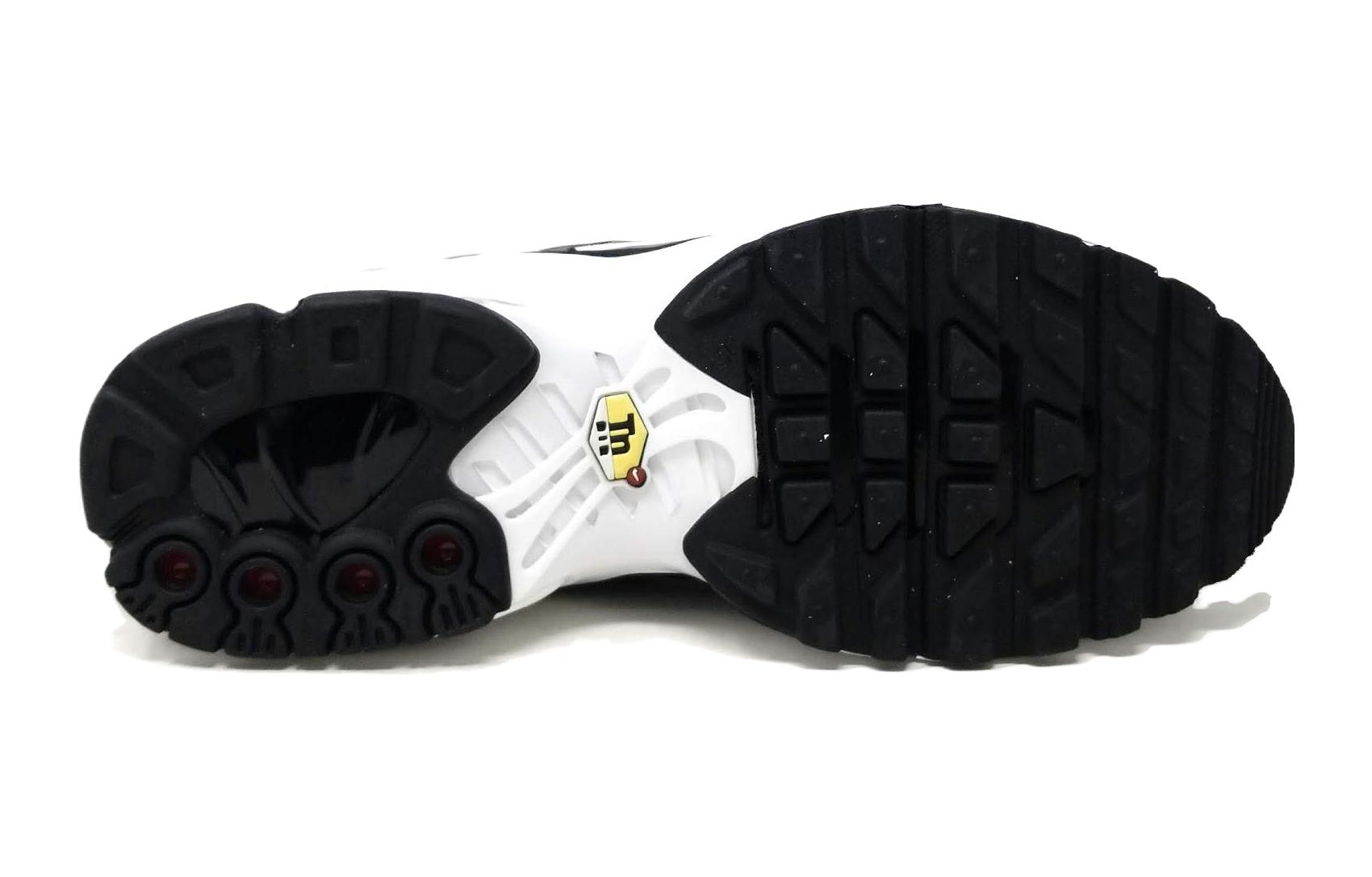 Shop (JR) Nike Air Max Plus 'Hitam Putih' 655020-077