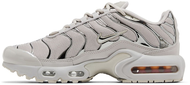 (JR) Nike Air Max Plus ''Light Iron Ore Chrome'' Lelaki & Wanita. FZ0977-001 Lookbook (JR) Nike Air Max Plus ''Light Iron Ore Chrome'' Lelaki & Wanita. FZ0977-001