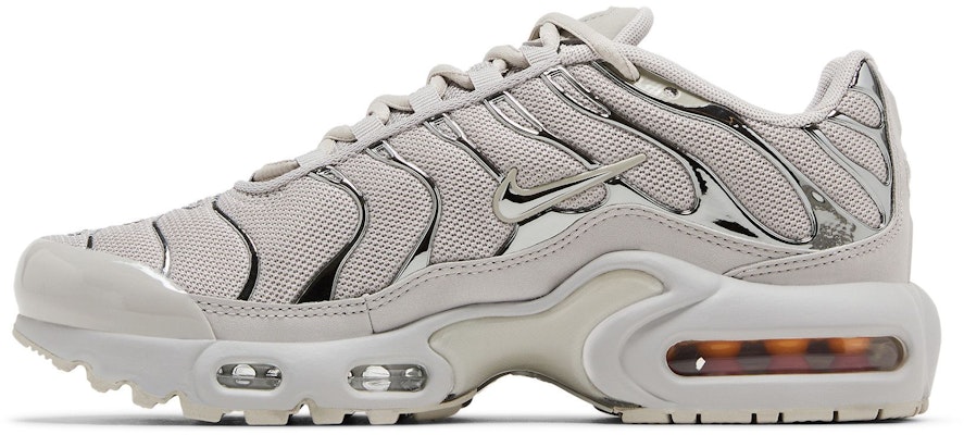 (Youth) Nike Air Max Plus 'Light Iron Ore Chrome' FZ0977-001 Lookbook (Youth) Nike Air Max Plus 'Light Iron Ore Chrome' FZ0977-001