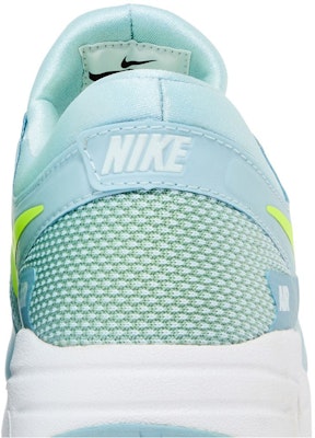 (JR) Nike Air Max Zero Essential 'Glacier Blue' Biru Glacier 881229-400 Sizing (JR) Nike Air Max Zero Essential 'Glacier Blue' Biru Glacier 881229-400